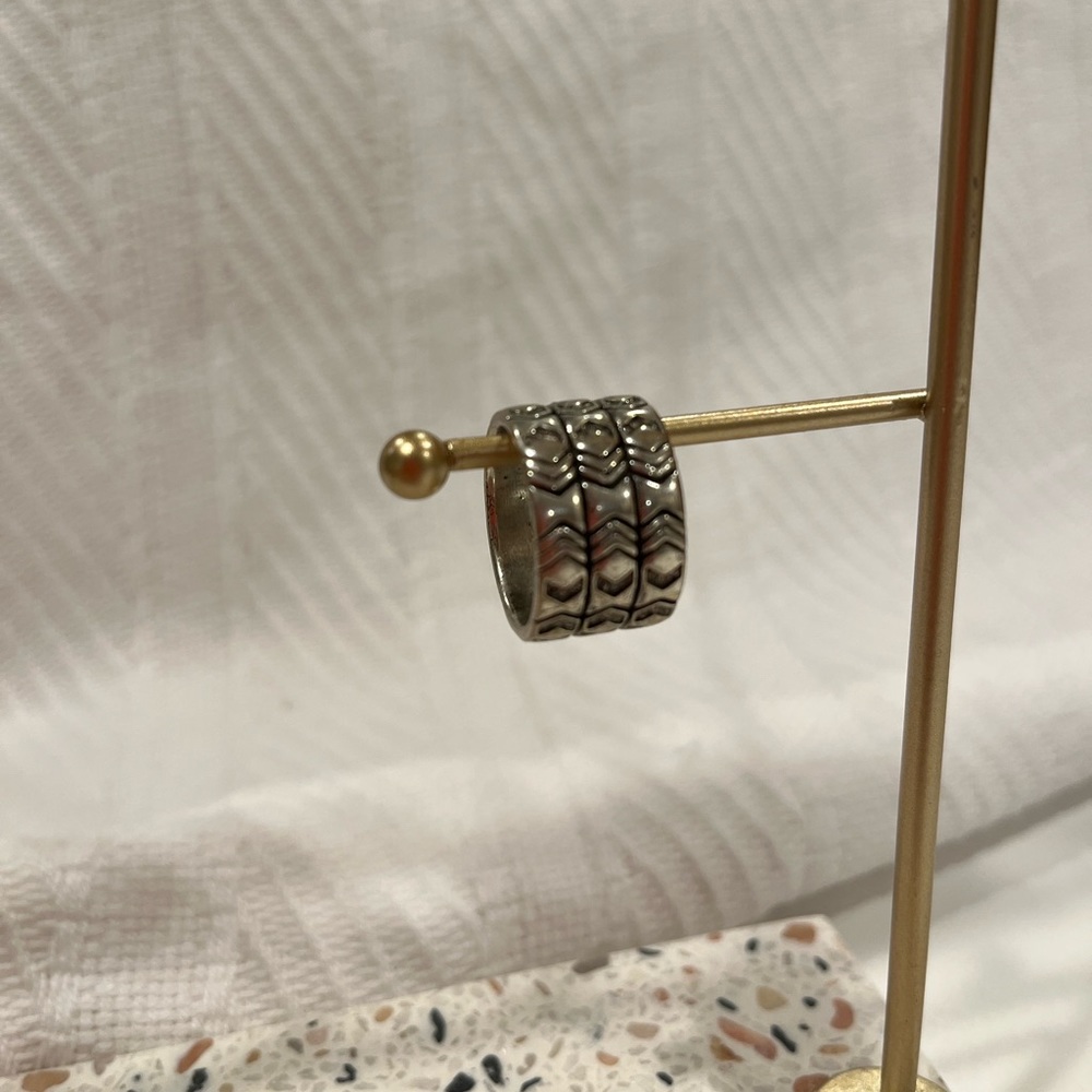 HOUSE OF HARLOW RING